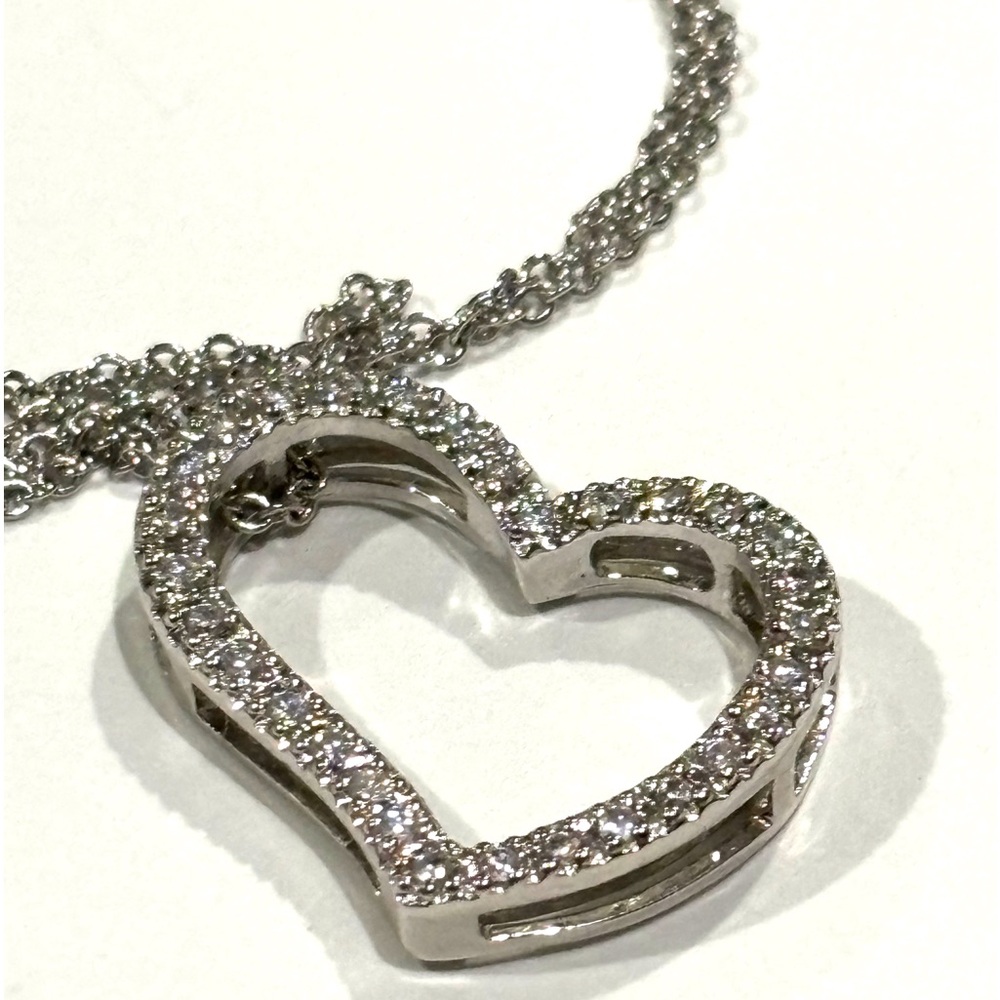Beautiful silver color rhinestone necklace heart